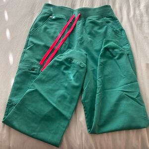 Figs green Zamora joggers scrubs